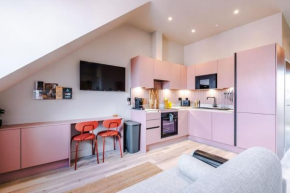 City Centre Apartment Free Parking and Luxury Finishes